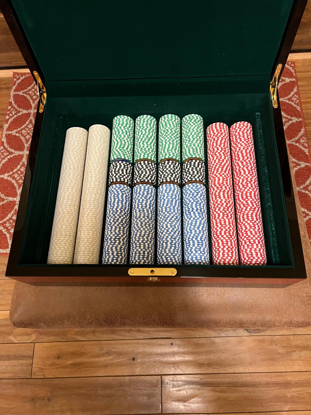 Diamond G Cattle Co. of Montana Custom Clay Poker Chip Set