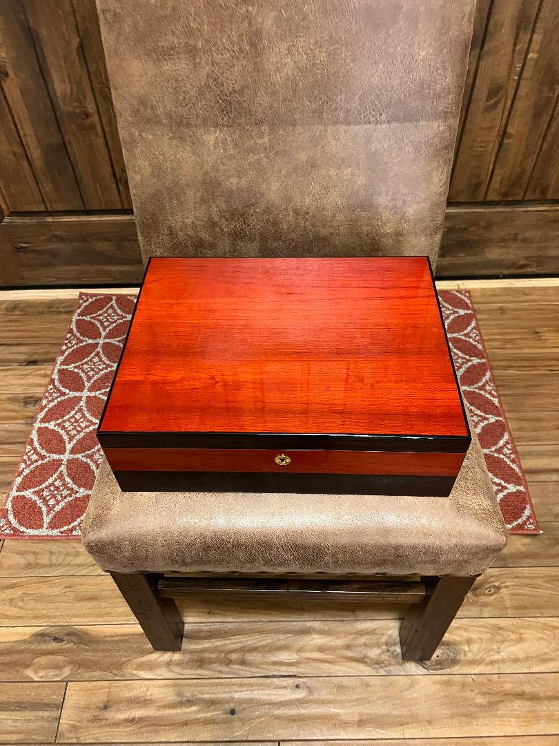 Diamond G Cattle Co. of Montana Custom Clay Poker Chip Set